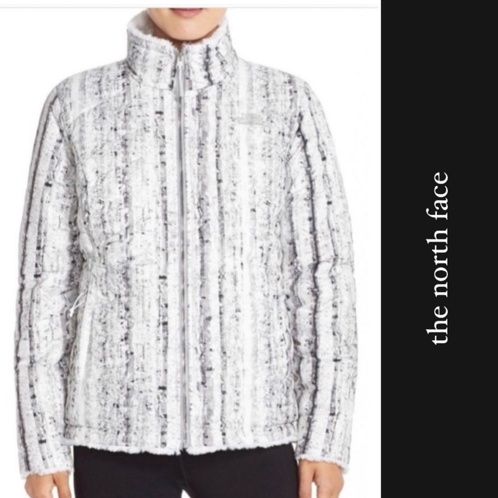 The North Face Mossbud Swirl Jacket Reversible Quilted Jacket White & Grey • M